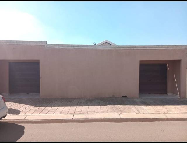 3 BEDROOM HOUSE FOR SALE IN SKY CITY